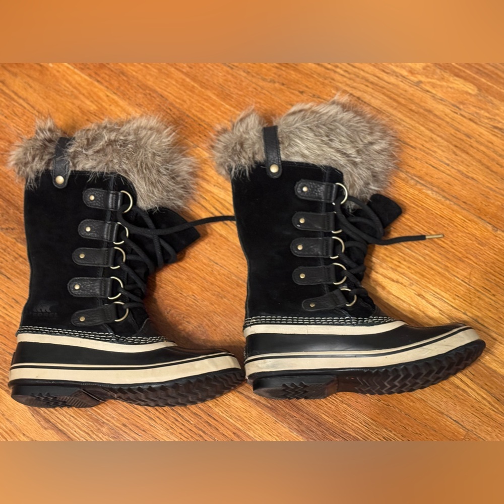 Sorel Joan of Arctic Faux Fur Waterproof Insulated Winter Boots size 6 - Picture 1 of 9